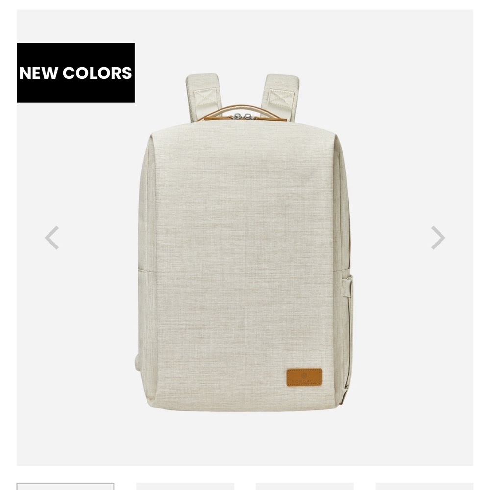 Cream Travel Bag with Minimalist Design and Durable Fabric